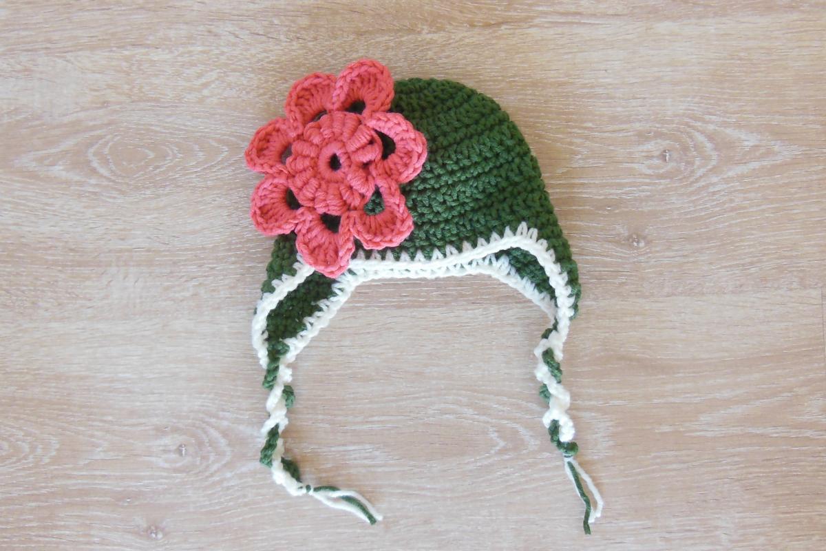 Crochet Baby Hat With Flower
